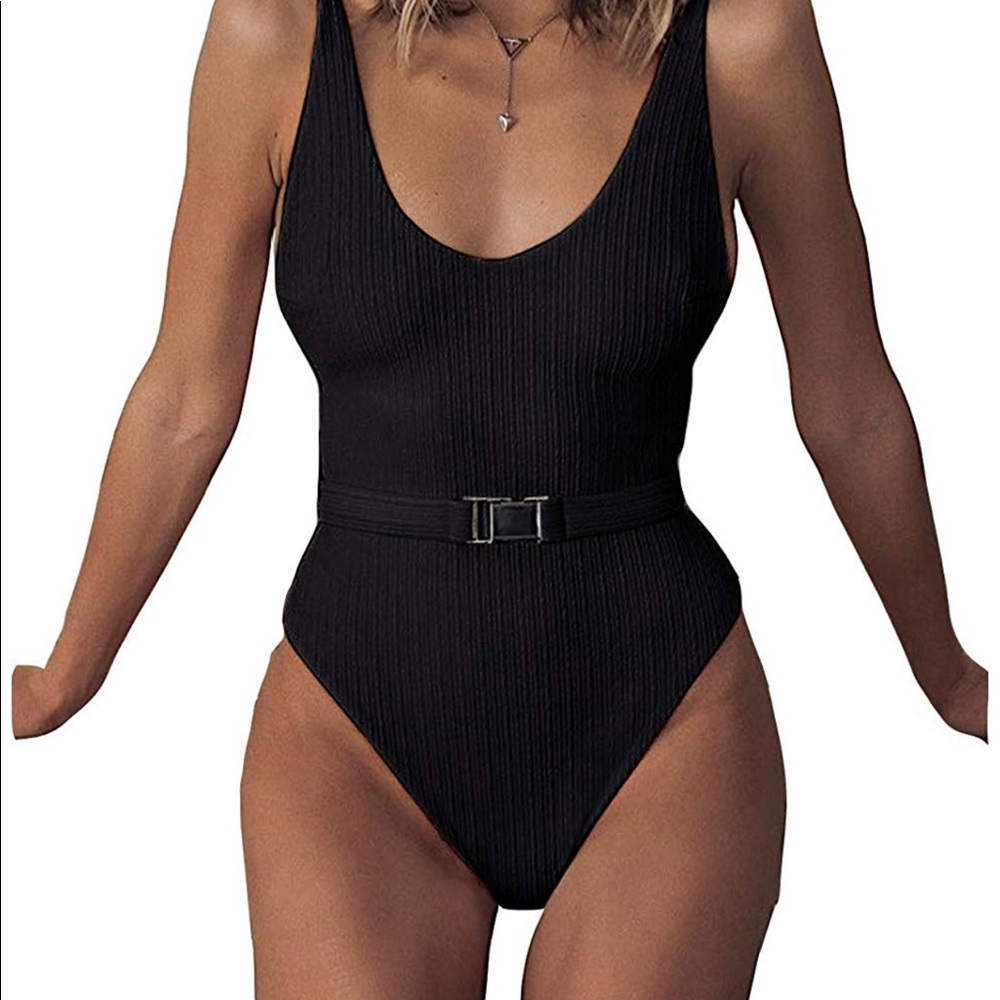 COPY - One piece with Belt